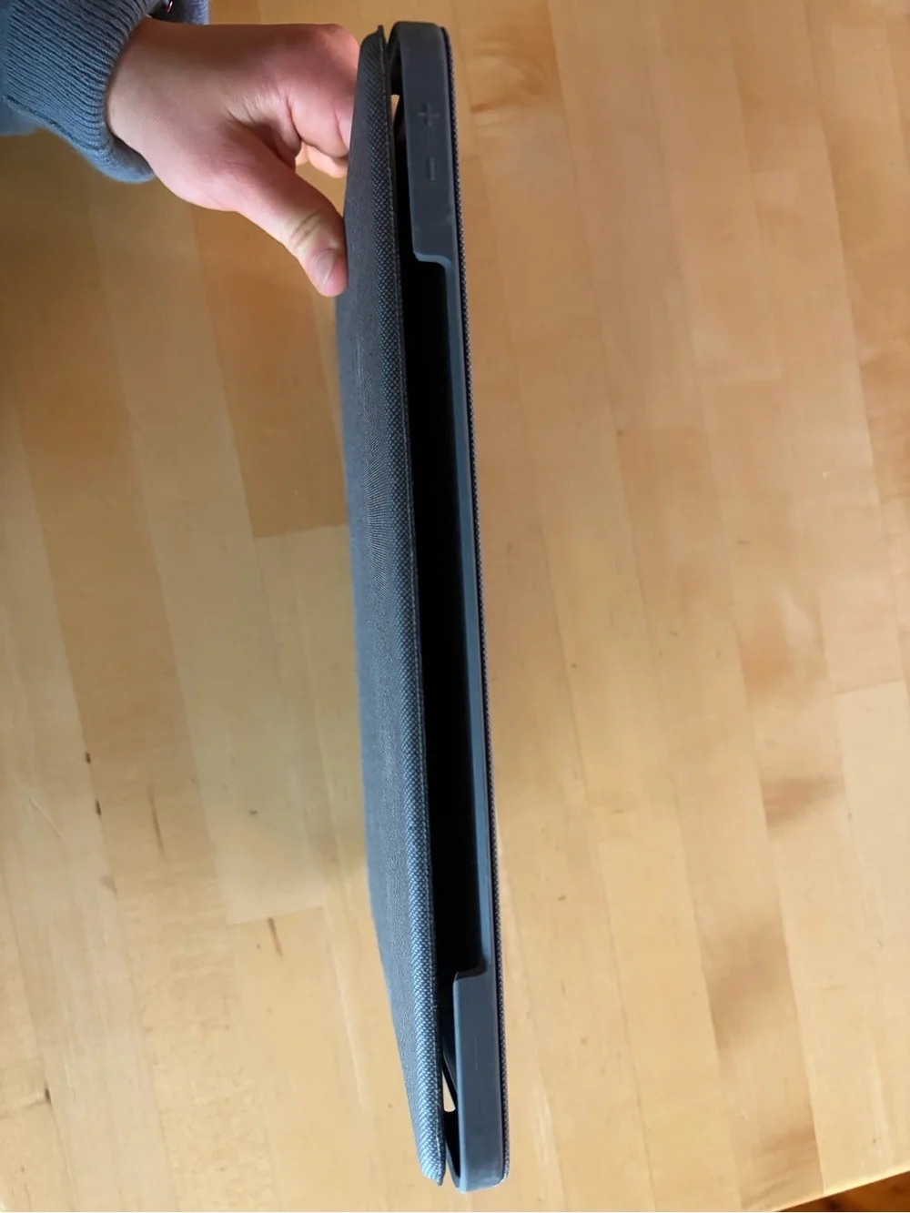 Logitech gray combo touch Tablet Keyboard Case with Trackpad 13” iPad Pro